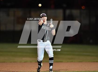 Thumbnail 3 in Hutto @ Vandegrift photogallery.