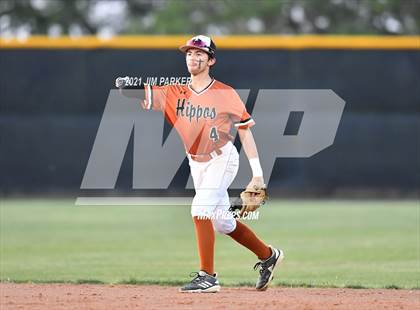 Thumbnail 3 in Hutto @ Vandegrift photogallery.