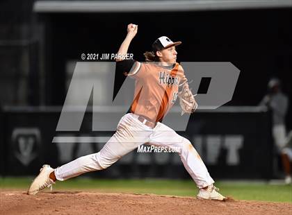 Thumbnail 2 in Hutto @ Vandegrift photogallery.