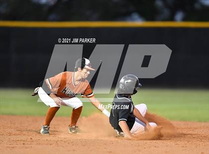 Thumbnail 1 in Hutto @ Vandegrift photogallery.