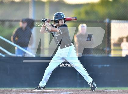 Thumbnail 3 in Hutto @ Vandegrift photogallery.
