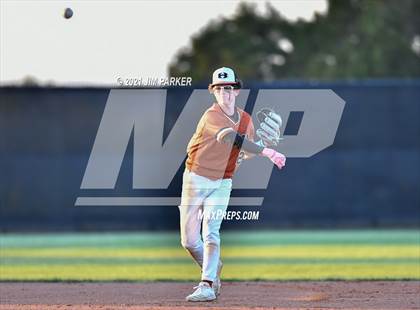 Thumbnail 2 in Hutto @ Vandegrift photogallery.