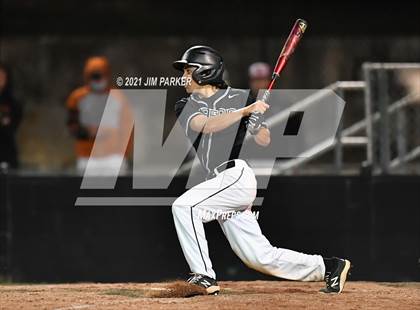 Thumbnail 3 in Hutto @ Vandegrift photogallery.
