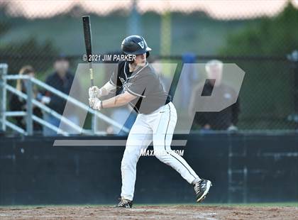 Thumbnail 2 in Hutto @ Vandegrift photogallery.