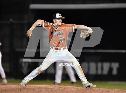 Thumbnail 1 in Hutto @ Vandegrift photogallery.