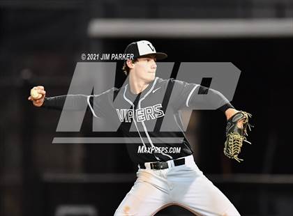 Thumbnail 2 in Hutto @ Vandegrift photogallery.