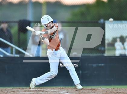 Thumbnail 2 in Hutto @ Vandegrift photogallery.