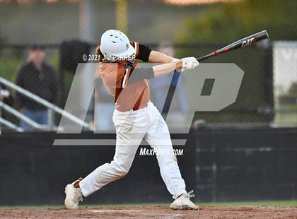 Thumbnail 1 in Hutto @ Vandegrift photogallery.
