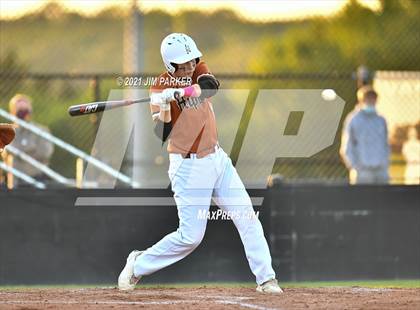 Thumbnail 2 in Hutto @ Vandegrift photogallery.