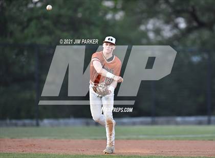 Thumbnail 2 in Hutto @ Vandegrift photogallery.