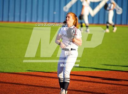 Thumbnail 2 in Independence @ Wylie East photogallery.