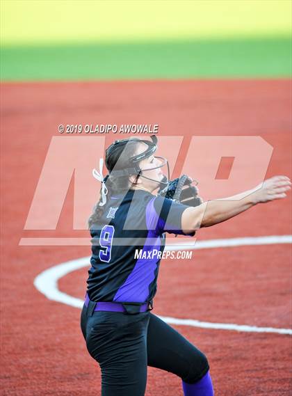 Thumbnail 2 in Independence @ Wylie East photogallery.