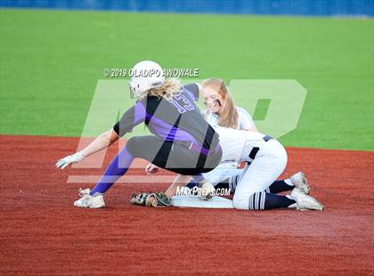 Thumbnail 3 in Independence @ Wylie East photogallery.