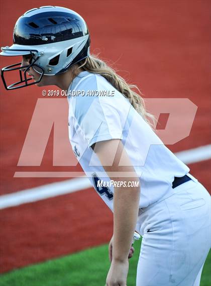 Thumbnail 1 in Independence @ Wylie East photogallery.