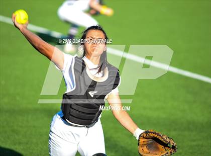Thumbnail 1 in Independence @ Wylie East photogallery.