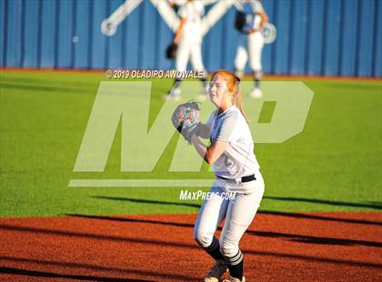 Thumbnail 1 in Independence @ Wylie East photogallery.