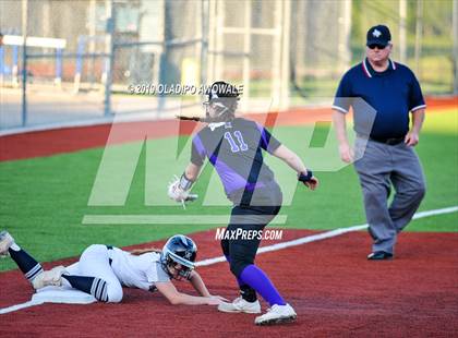 Thumbnail 2 in Independence @ Wylie East photogallery.