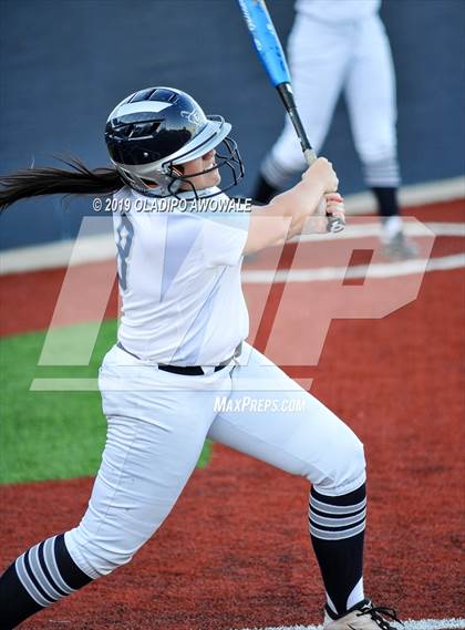 Thumbnail 2 in Independence @ Wylie East photogallery.