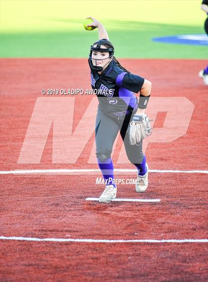Thumbnail 1 in Independence @ Wylie East photogallery.