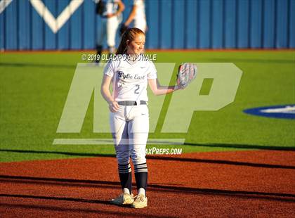 Thumbnail 1 in Independence @ Wylie East photogallery.