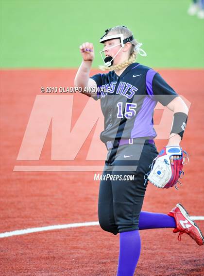 Thumbnail 3 in Independence @ Wylie East photogallery.