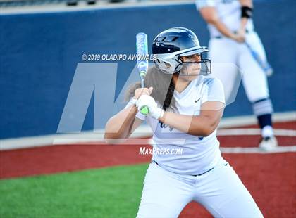 Thumbnail 1 in Independence @ Wylie East photogallery.