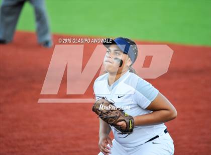 Thumbnail 3 in Independence @ Wylie East photogallery.