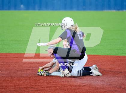 Thumbnail 2 in Independence @ Wylie East photogallery.