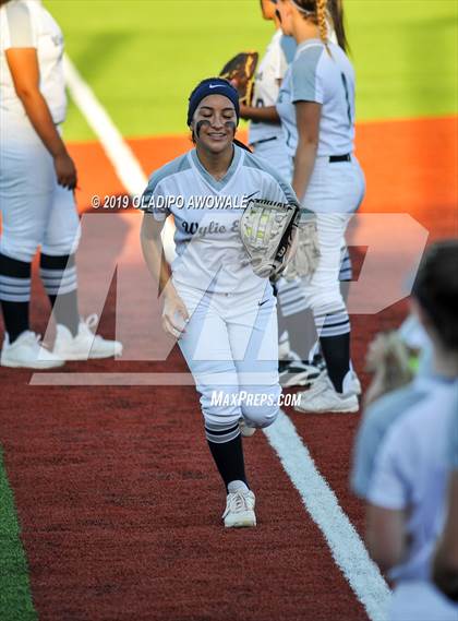 Thumbnail 3 in Independence @ Wylie East photogallery.