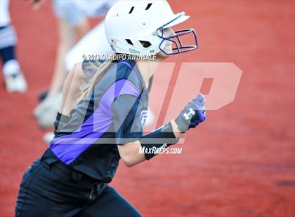 Thumbnail 1 in Independence @ Wylie East photogallery.