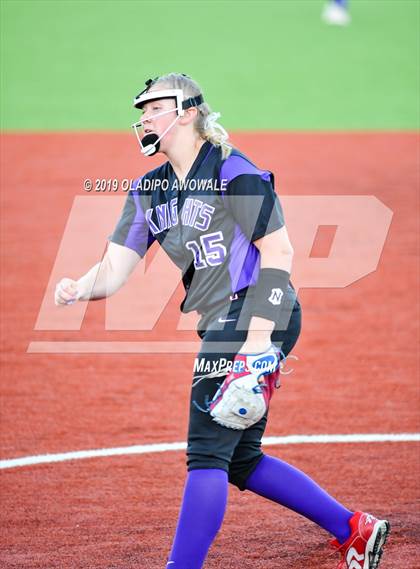 Thumbnail 2 in Independence @ Wylie East photogallery.