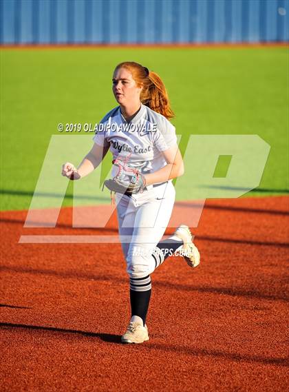 Thumbnail 2 in Independence @ Wylie East photogallery.