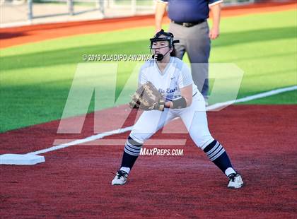 Thumbnail 2 in Independence @ Wylie East photogallery.