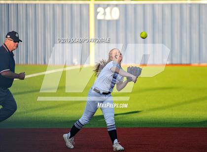 Thumbnail 1 in Independence @ Wylie East photogallery.
