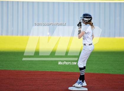 Thumbnail 1 in Independence @ Wylie East photogallery.