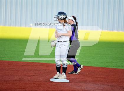 Thumbnail 2 in Independence @ Wylie East photogallery.