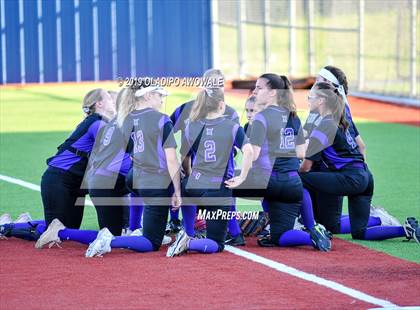 Thumbnail 1 in Independence @ Wylie East photogallery.
