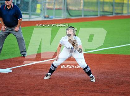 Thumbnail 1 in Independence @ Wylie East photogallery.