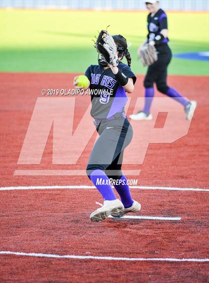 Thumbnail 1 in Independence @ Wylie East photogallery.