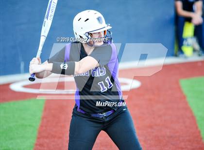 Thumbnail 2 in Independence @ Wylie East photogallery.