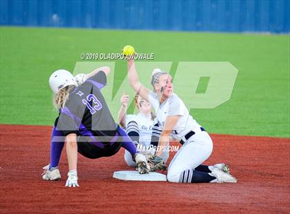 Thumbnail 3 in Independence @ Wylie East photogallery.