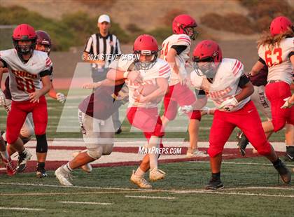 Thumbnail 2 in Chico vs. Whitney  photogallery.