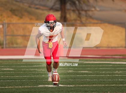 Thumbnail 2 in Chico vs. Whitney  photogallery.