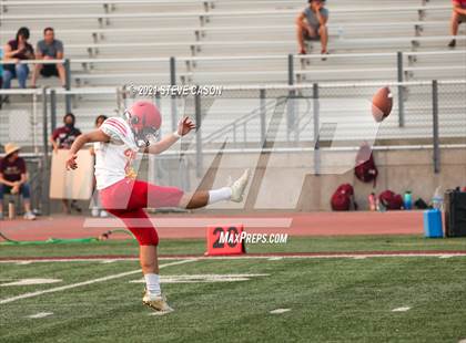Thumbnail 2 in Chico vs. Whitney  photogallery.