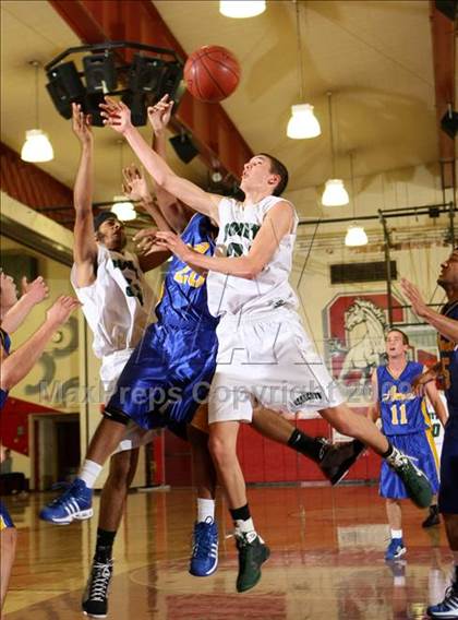 Thumbnail 3 in Bonita vs. Bishop Amat (Covina Christmas Classic) photogallery.