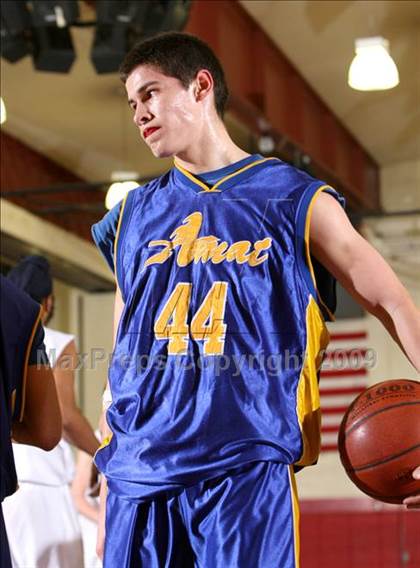 Thumbnail 3 in Bonita vs. Bishop Amat (Covina Christmas Classic) photogallery.