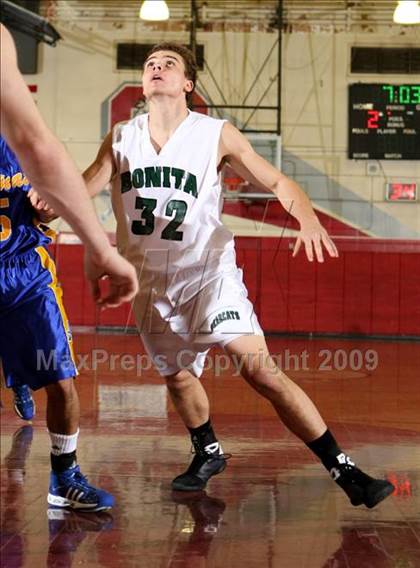 Thumbnail 3 in Bonita vs. Bishop Amat (Covina Christmas Classic) photogallery.