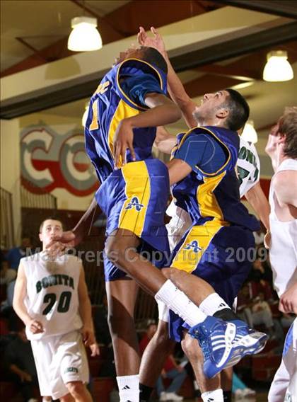 Thumbnail 3 in Bonita vs. Bishop Amat (Covina Christmas Classic) photogallery.