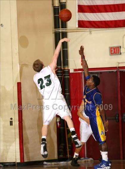 Thumbnail 3 in Bonita vs. Bishop Amat (Covina Christmas Classic) photogallery.
