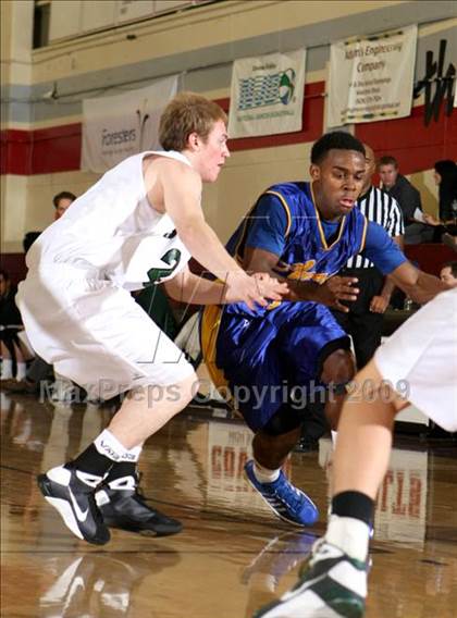 Thumbnail 2 in Bonita vs. Bishop Amat (Covina Christmas Classic) photogallery.